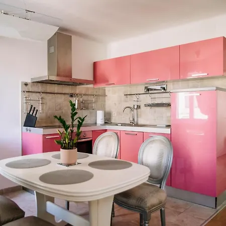 Panorama Old Town By Duhomes Daire *